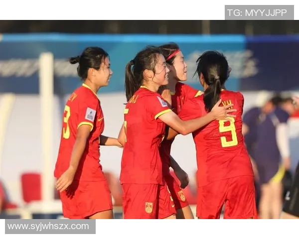 深圳宝体足球明星闪耀赛场展现激情与实力引领城市足球新风潮 深圳宝体足球明星闪耀赛场展现激情与实力引领城市足球新风潮